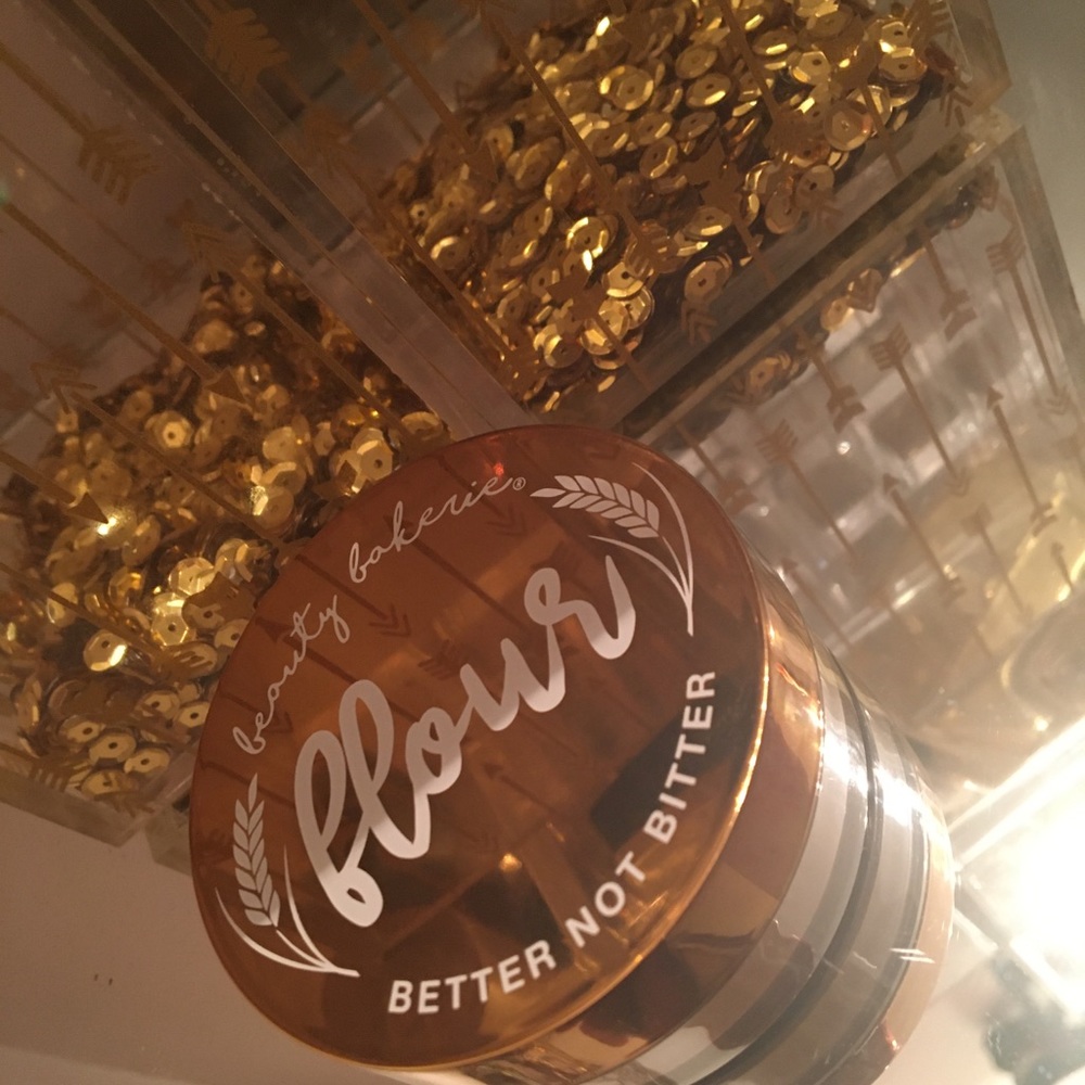 SOLD-Beauty Bakerie Tranalucent powder